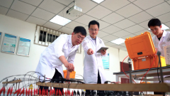 建立资本当场率高、集堆积群能力强的钒钛财产