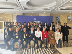 2025年企业级AI培训市场规模已冲破百关