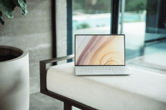 为金融机构打制数据展现系统”